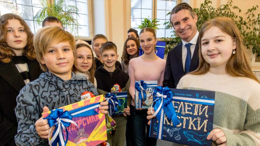 Das Projekt möchte entwurzelten ukrainischen Kindern und Jugendlichen ...