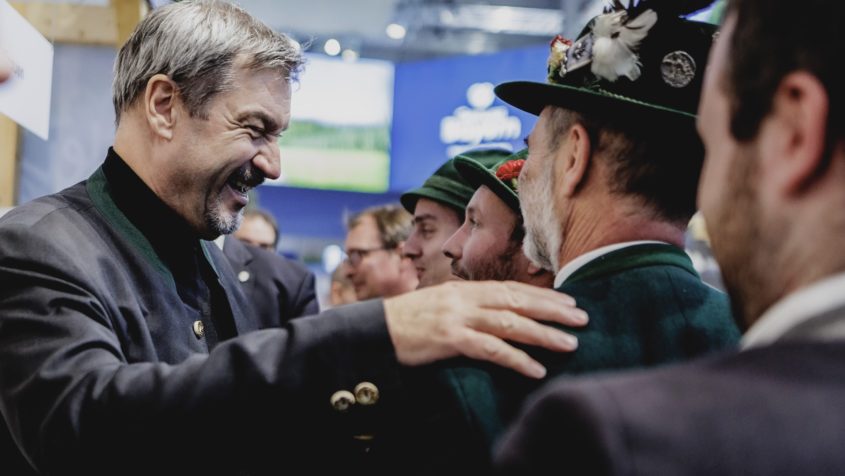 Ministerpräsident Dr. Markus Söder im Gespräch.