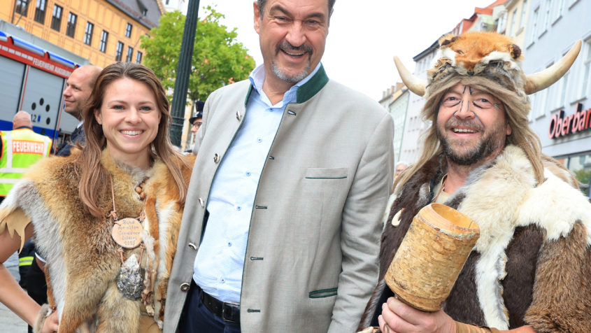 Ministerpräsident Dr. Markus Söder: "Herzlichen Dank den zahlreichen Ehrenamtlichen, Helfern, Schaustellern und Wirten, die ein solches Fest erst ermöglichen."