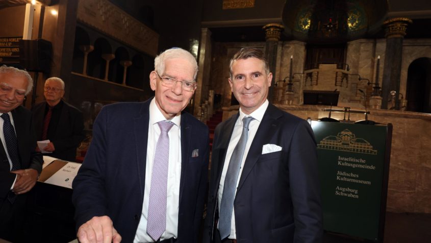 Der Präsident des Zentralrats der Juden in Deutschland, Dr. ...