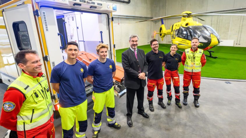 "Großer Dank an eine Eliteeinheit des Rettungsdienstes: Die Engel des ADAC begleiten das ganze Leben – ob im Auto oder in der Luft. Danke für Euren Einsatz! Wir sind stolz auf unsere gesamte Rettungsfamilie in Bayern. Sie sind echte Helden und immer vor Ort, um Leben zu retten." - Ministerpräsident Dr. Markus Söder.