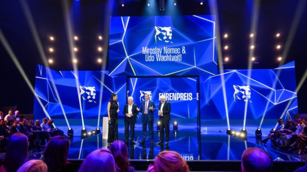 Die Preisverleihung des Blauer Panther – TV & Streaming Award findet in der BMW Welt in München statt.