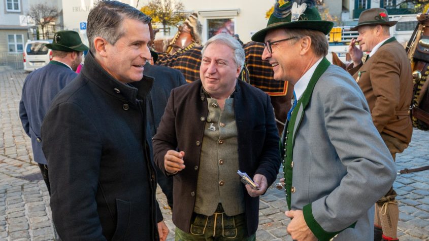 Europaminister Eric Beißwenger im Gespräch.