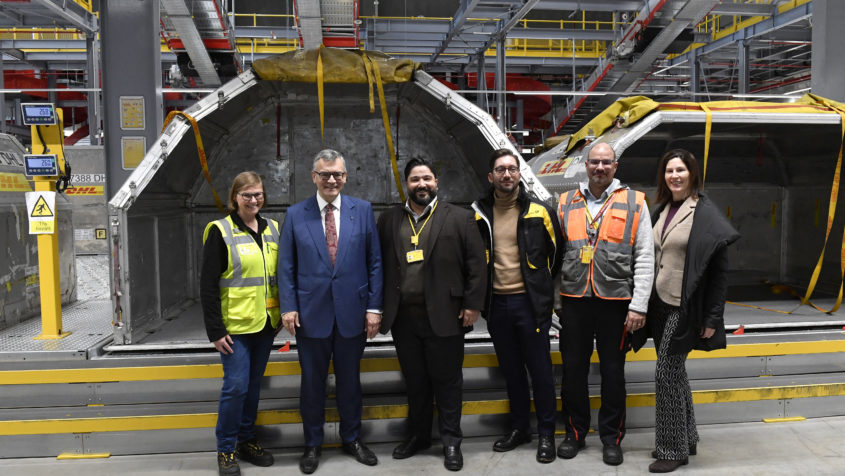 Gruppenbild mit Staatskanzleiminister Dr. Florian Herrmann, ...