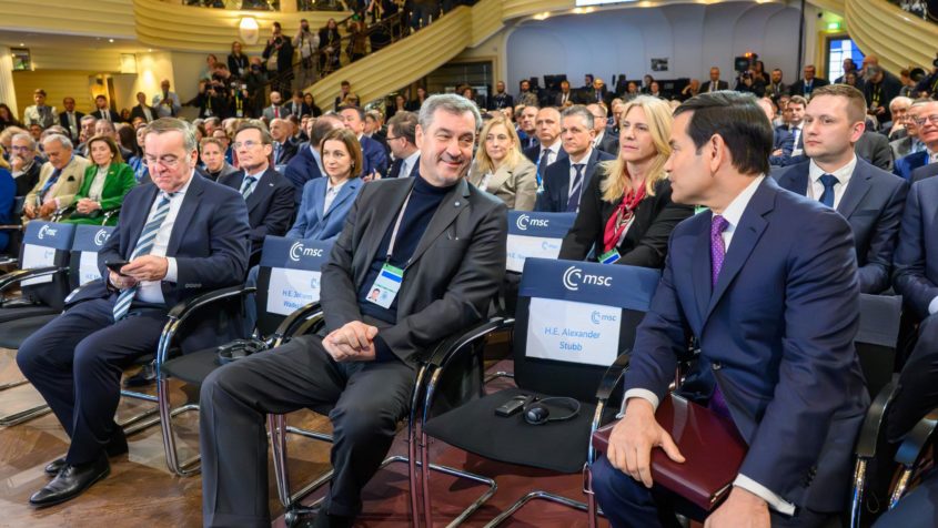 Im Gespräch: Ministerpräsident Dr. Markus Söder mit dem US-Außenminister ...