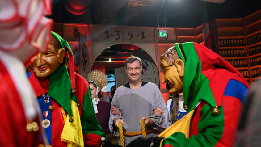 "Gerade in bewegten Zeiten tut es gut, Ernsthaftes mit Leichtigkeit zu verbinden." - Ministerpr&auml;sident Dr. Markus S&ouml;der.