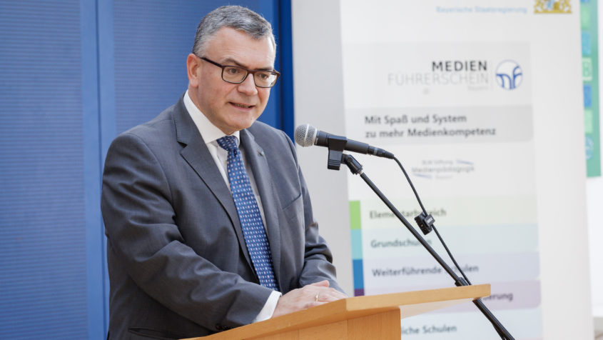 Medienminister Dr. Florian Herrmann: 