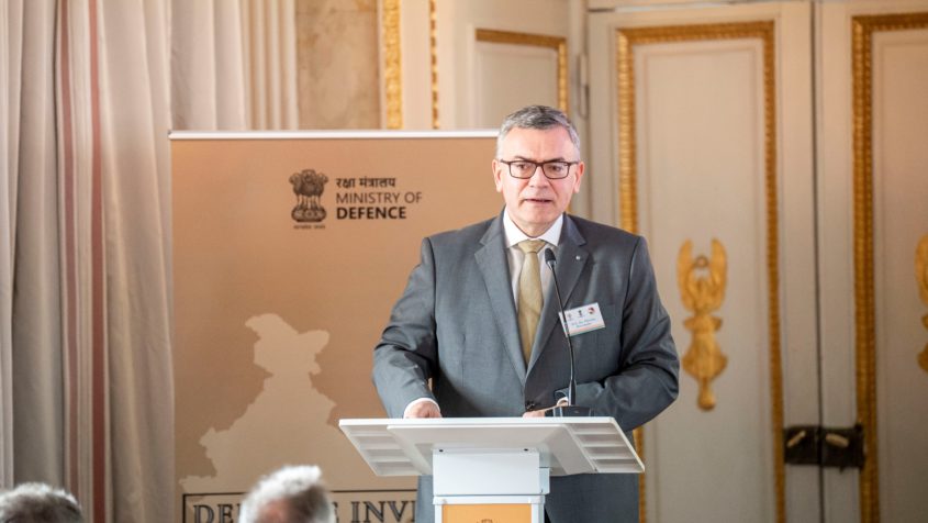 "Bayern und Indien sind starke Partner und Innovationstreiber, die sich wirtschaftlich und technologisch ideal erg&auml;nzen." - Staatsminister Dr. Florian Herrmann.