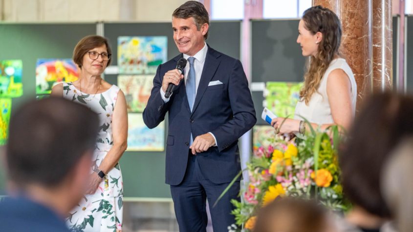 Europaminister Eric Beißwenger: „Voll Stolz kann ich sagen, ...