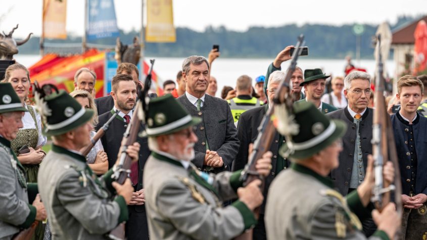 Ministerpr&auml;sident Dr. Markus S&ouml;der beim feierlichen Jubil&auml;um &bdquo;1100 Jahre Bernau am Chiemsee&ldquo;.