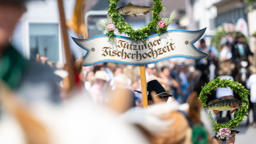 Im Jahr 1929 wurde die Tutzinger Fischerhochzeit zum ersten ...