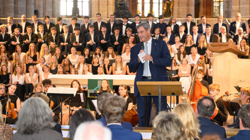 Ministerpräsident Dr. Markus Söder: “Das älteste Gymnasium ...